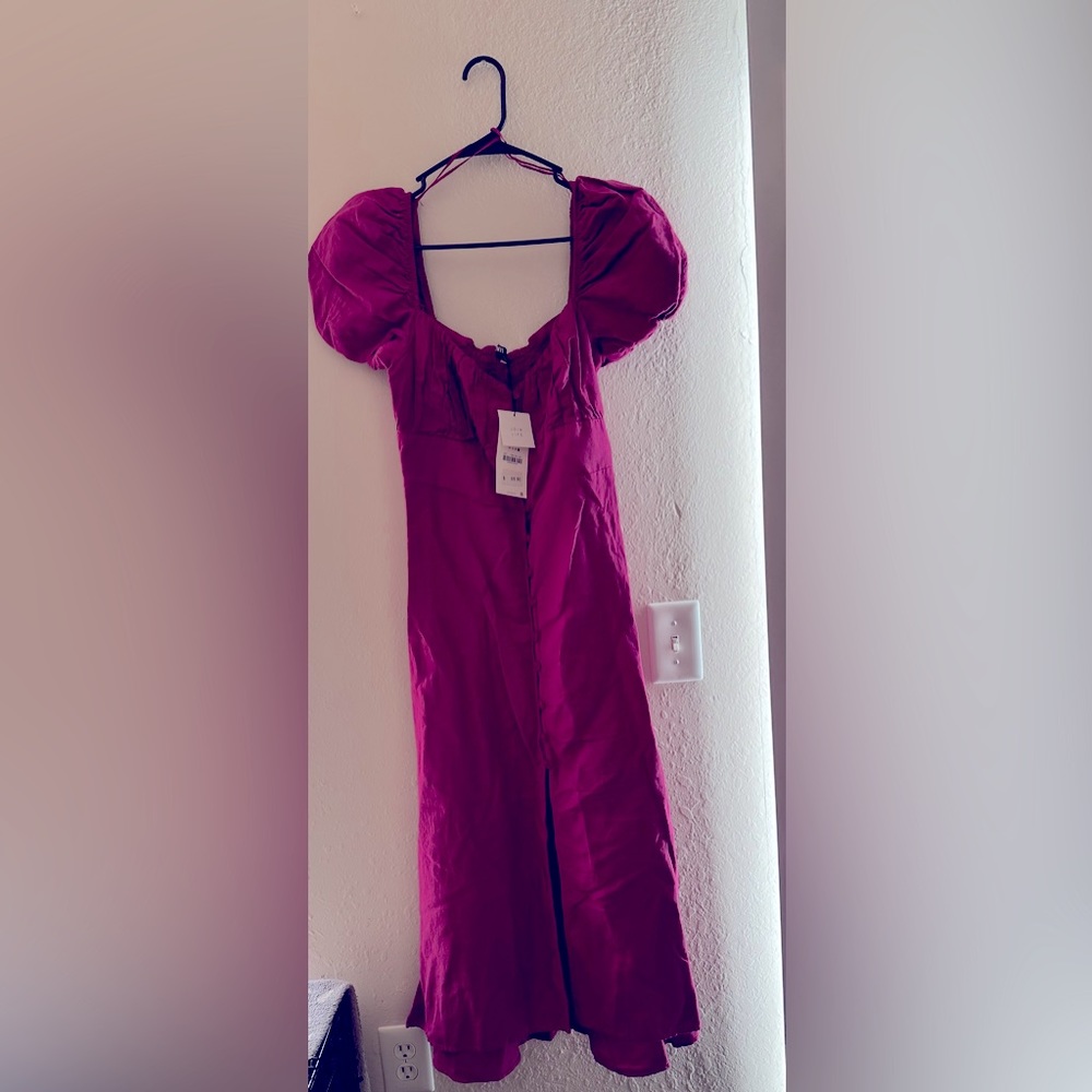 A beautiful ZARA DRESS on sale! New with tags!!